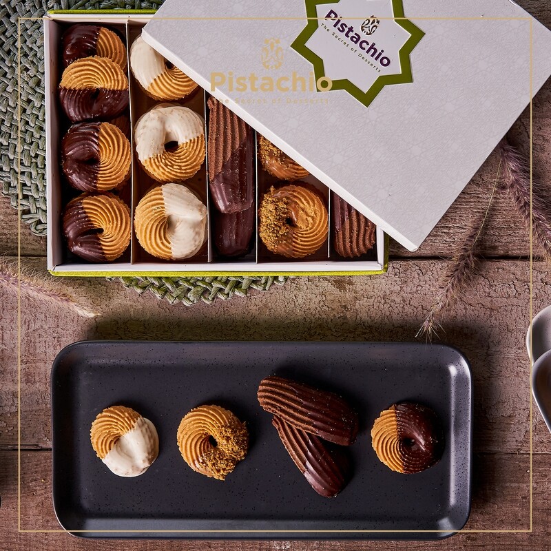 Lux Biscuits Mix Box 1 KG