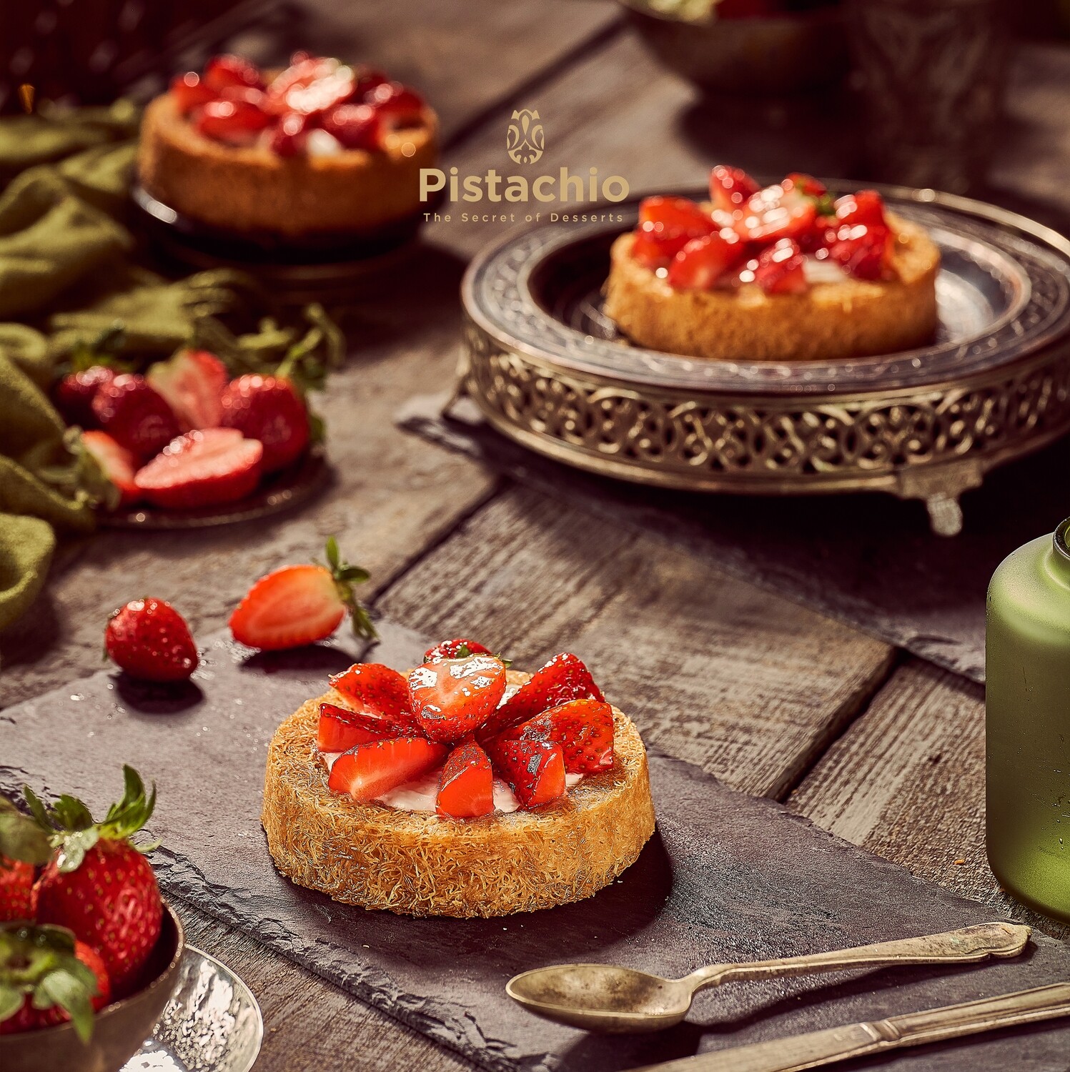 Crunchy Kunafa Strawberry Cup