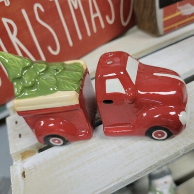 Retro Christmas Truck Salt & Pepper Shakers Retro Christmas Truck Salt & Pepper Shakers