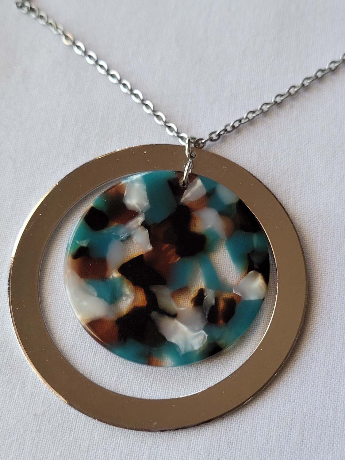 Bluish-green and BrownCircle Neckless 18"