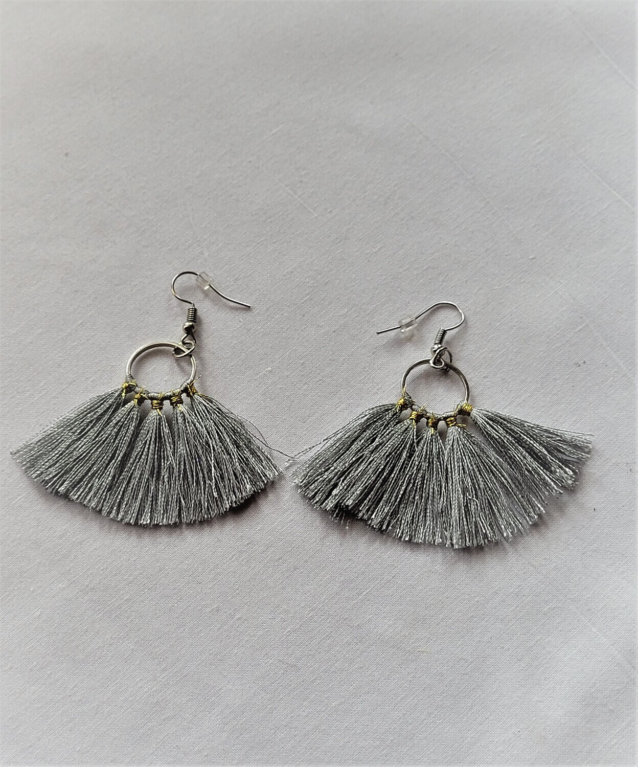Five Tassel Earring Grey