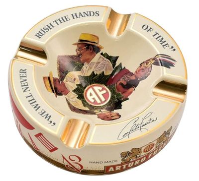 ARTURO FUENTE Hands of Time Ashtray (Cream)