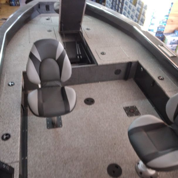 F1870 MirroCraft Boat