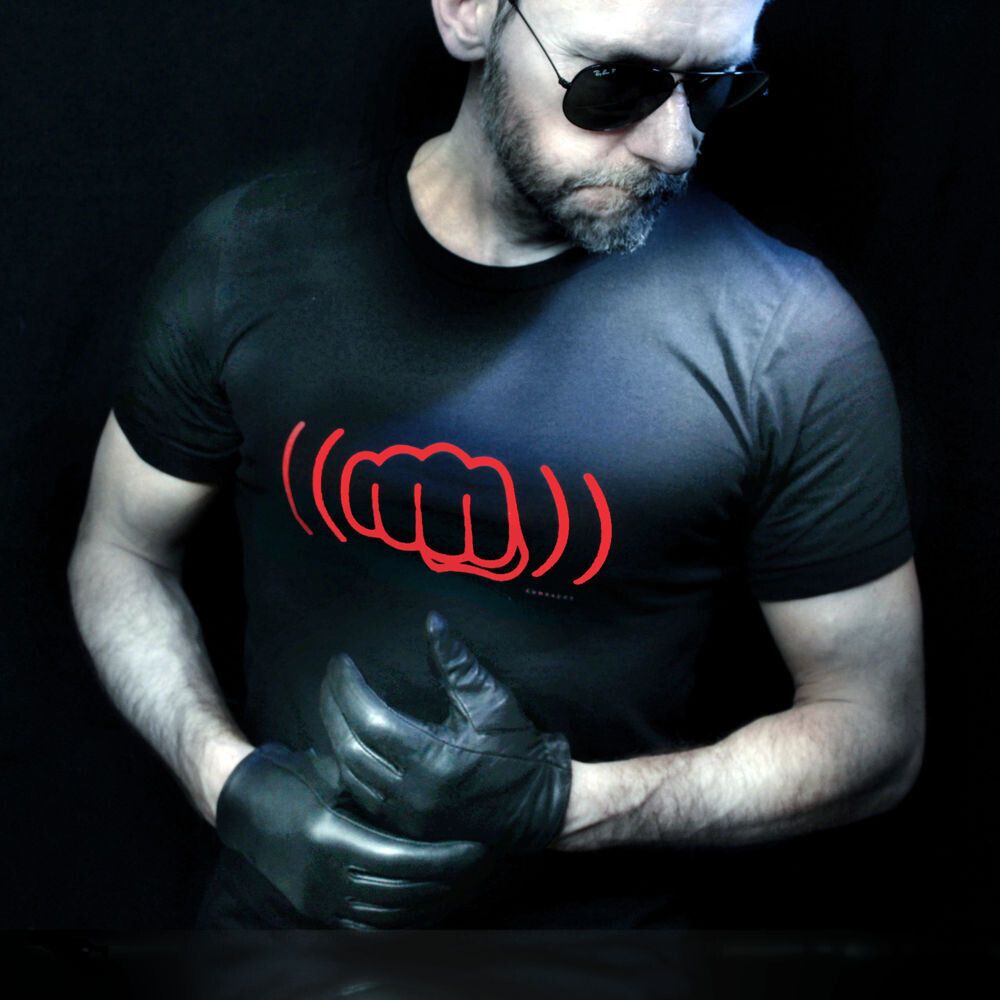 THE CLASSIC SINGLE HANDED.