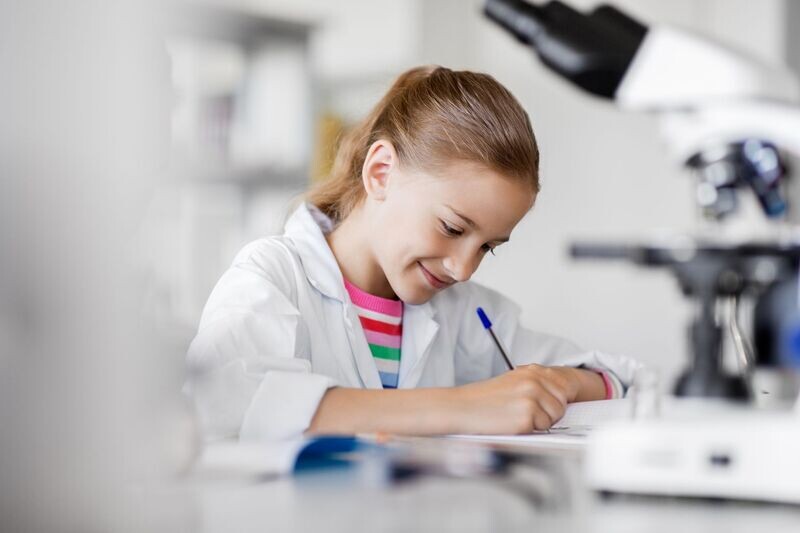 Extraescolar Química en Acción (+12 años- Refuerzo académico)