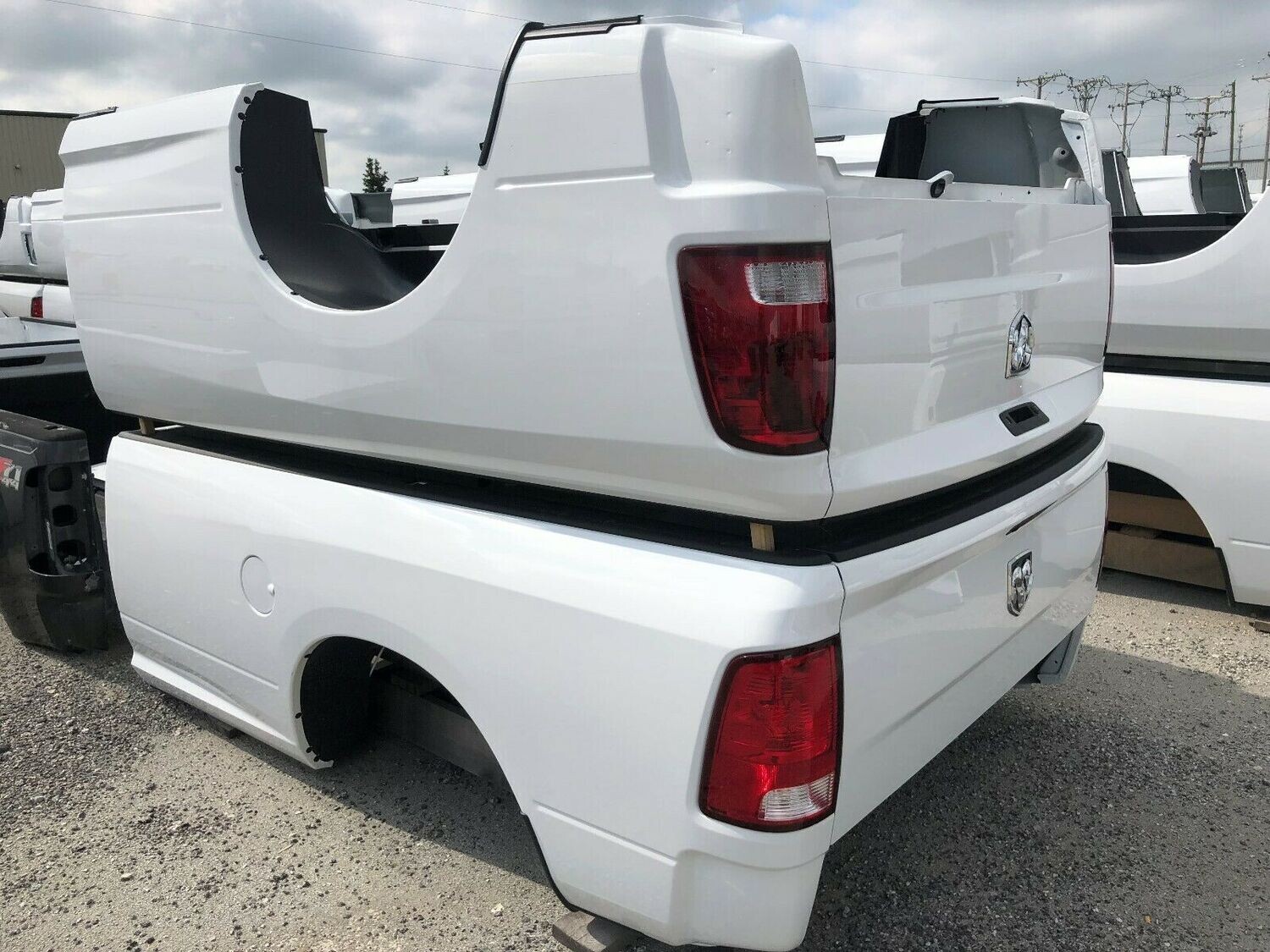 DODGE RAM 8' LONG BED BOX COMPLETE TAILGATE