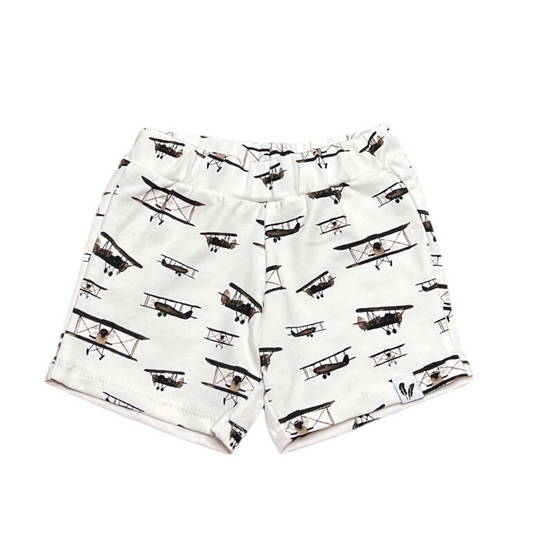 Shorts airplane
