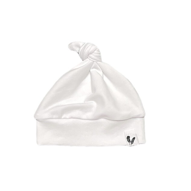 Knoopmutsje white