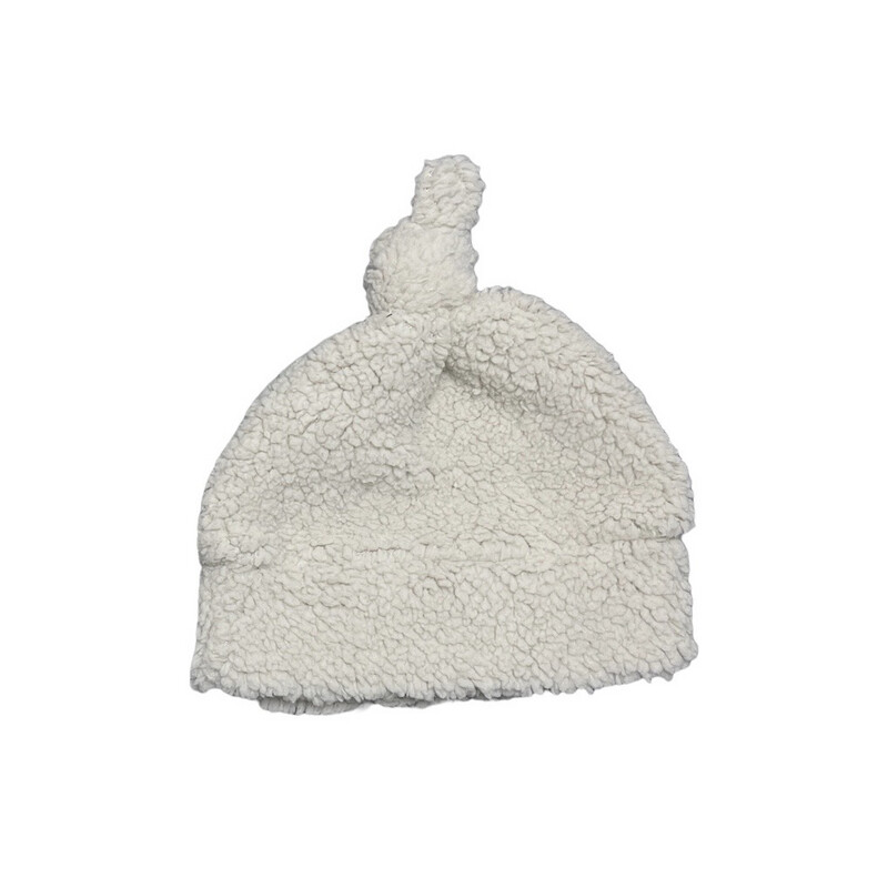Knoopmutsje teddy light beige