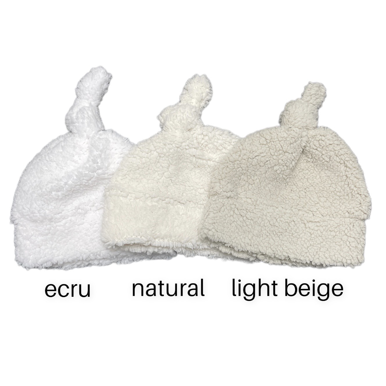 Knoopmutsje teddy ecru