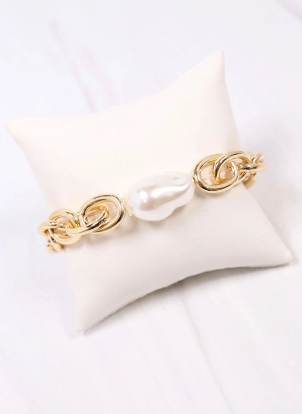 Harrie Pearl Bracelet