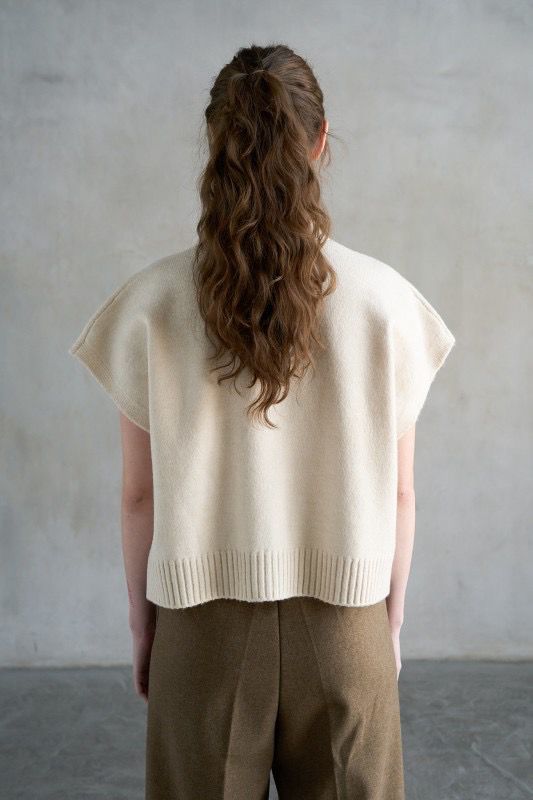 Ash Vest
