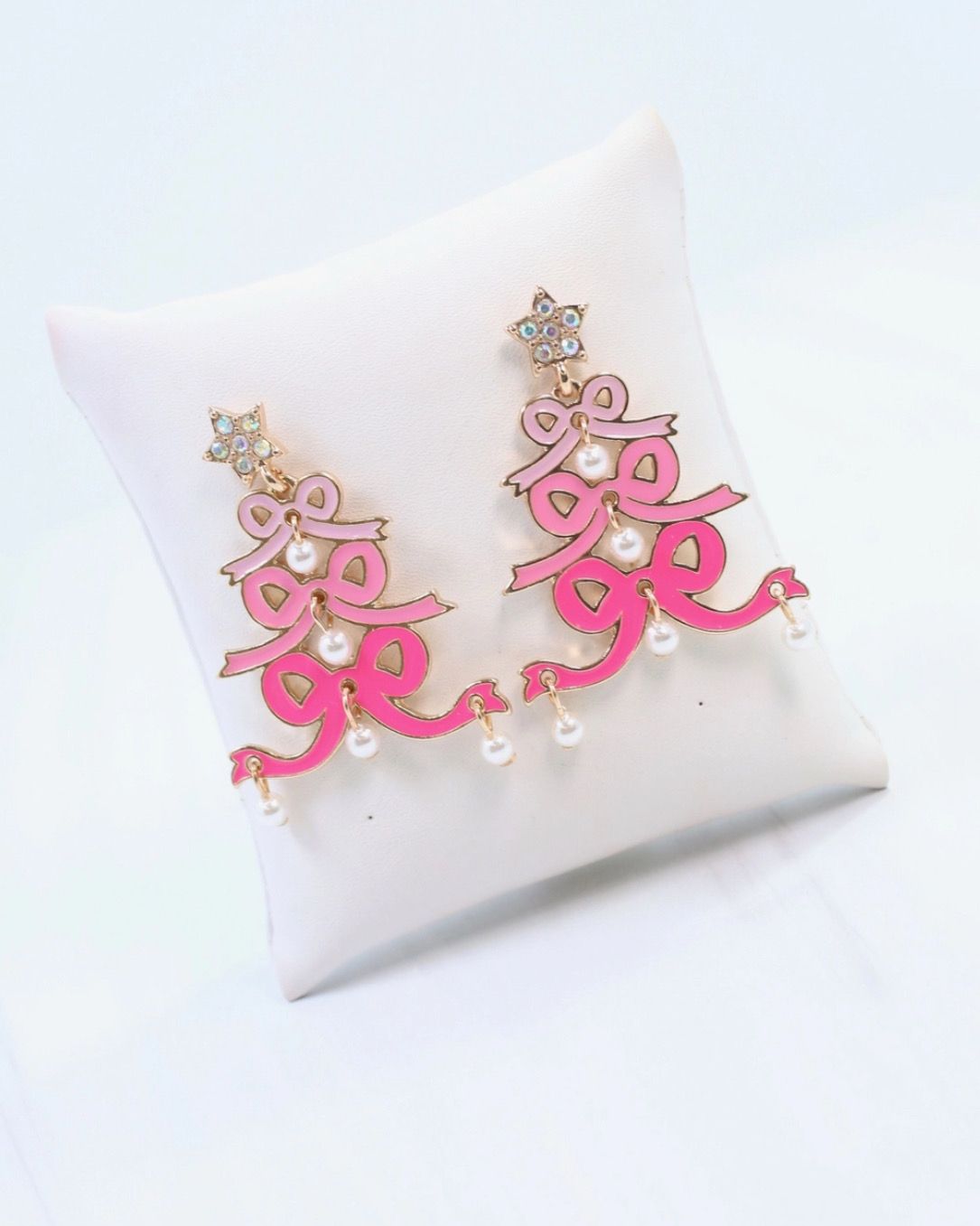 Cheerful Bow Tree Earrings