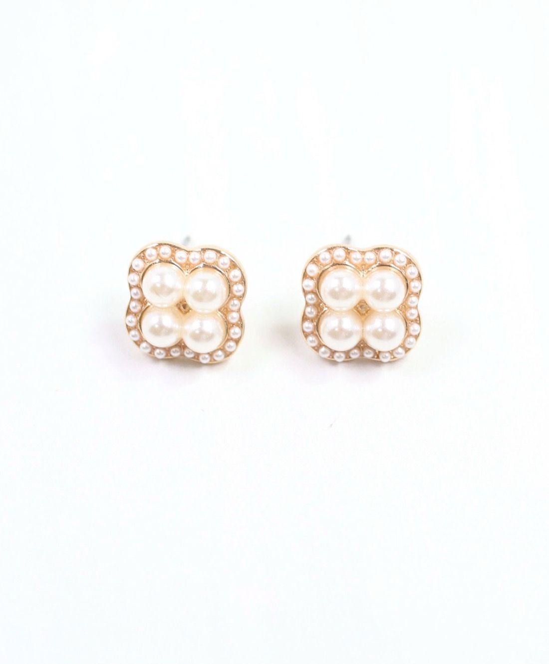 Ciebon Clover Studs