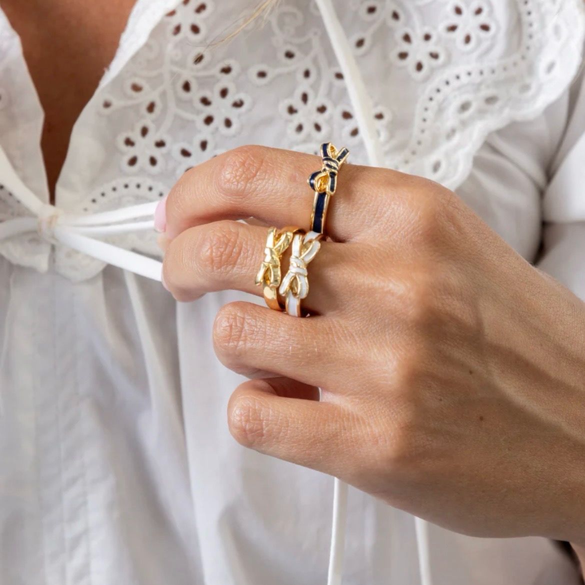 Luxe Bow Ring WHITE