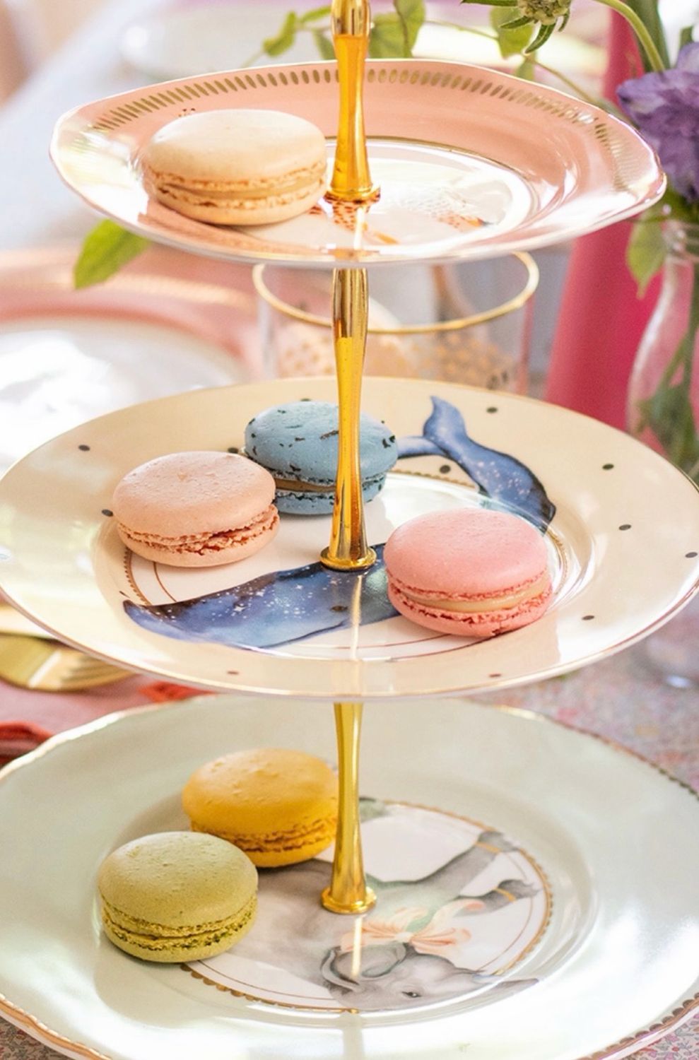 Animal Cake Stand