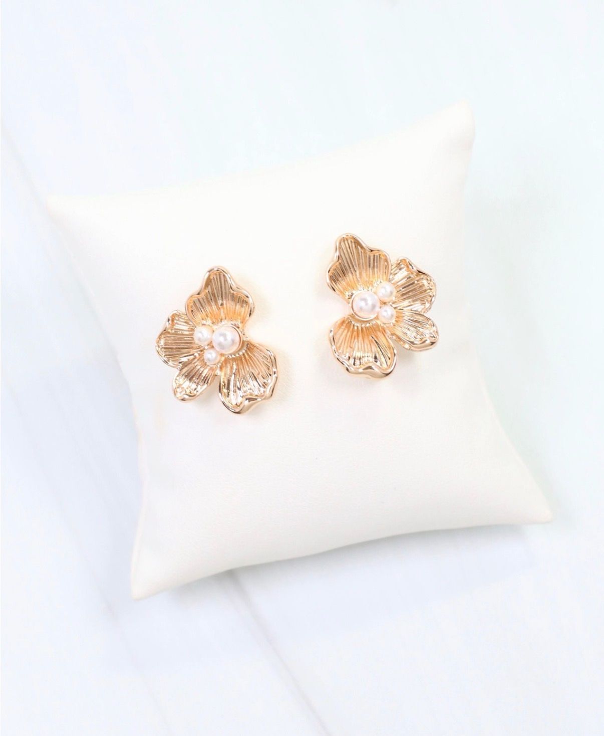 Alice Flower Earrings