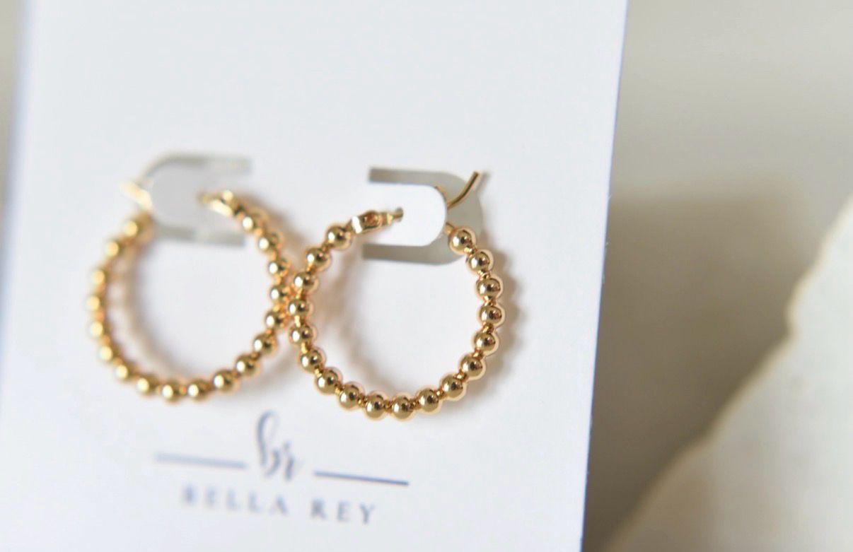 Vivi Hoops