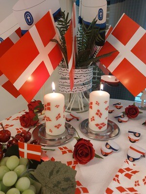 Flag pillar candle 5.8 x 12 cm - White