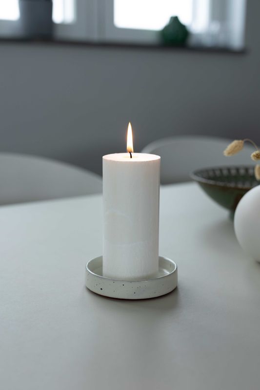 Shea Pillar Candle 6.7 x 15 cm “White” in gift box