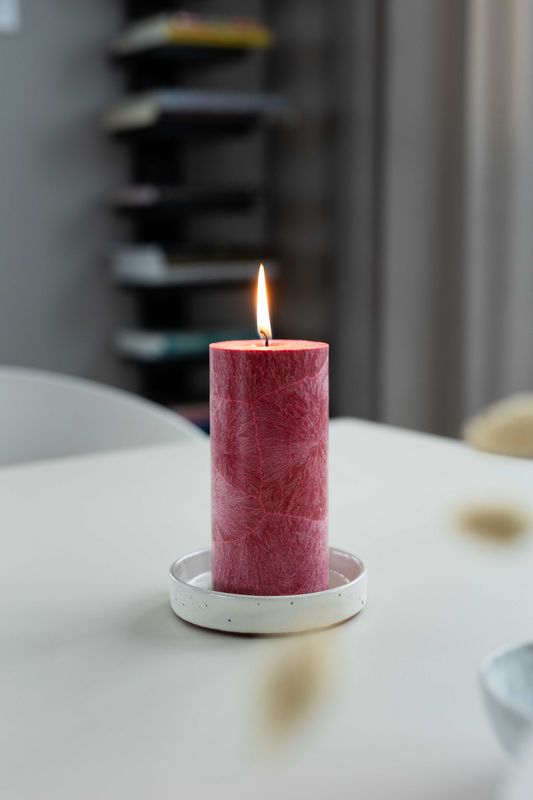 Shea Pillar Candle 6.7 x 15 cm “Red” in gift box