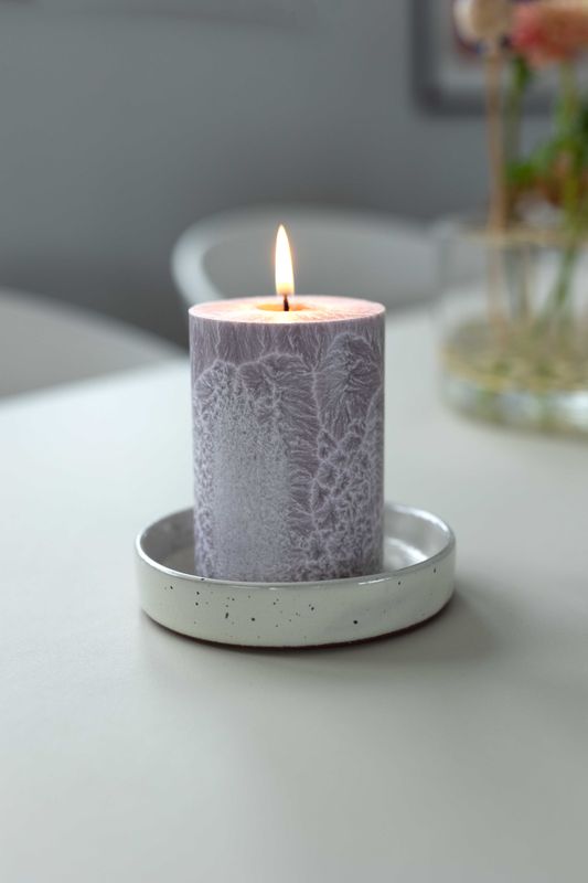Shea Pillar Candle 6,7 x 10 cm “Lavender” in gift box