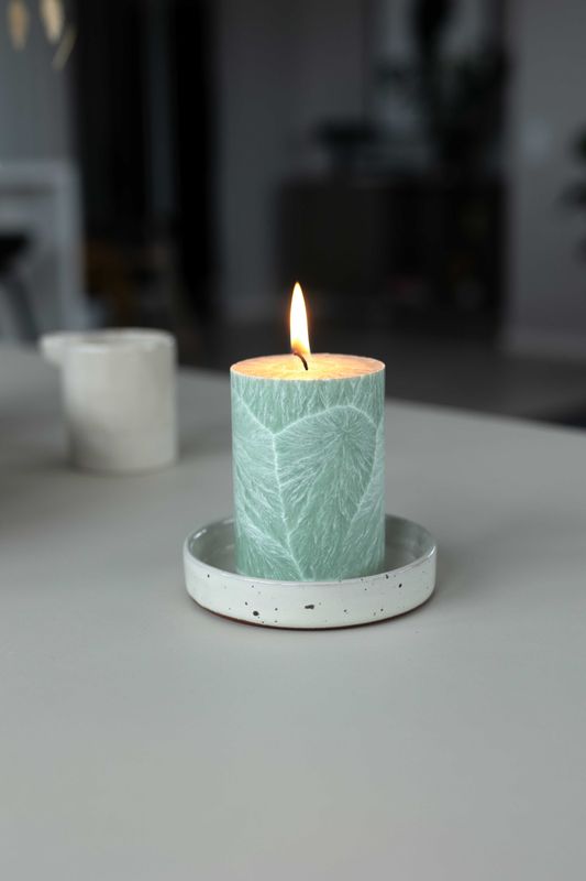 Shea Pillar Candle 6.7 x 10 cm "Dusty Green" in gift box