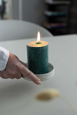 Shea Pillar Candle 6,7 x 10 cm “Green” in gift box