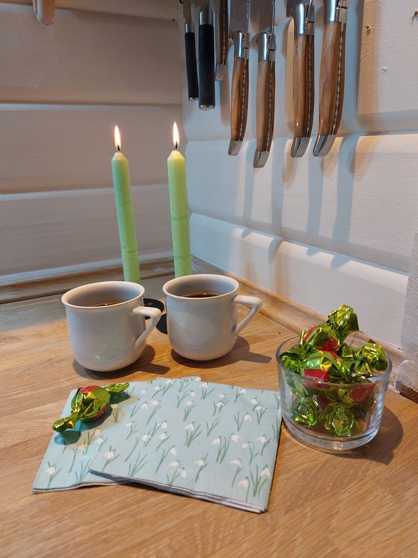 Taper Candles "Crackle" Light Green 2.2 x 20 cm, Set of 2