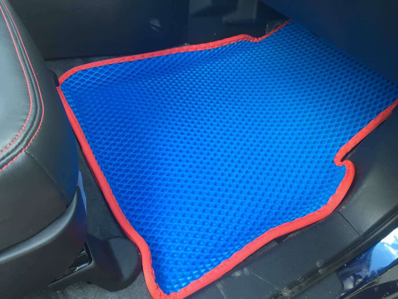 Коврики салона лифан солано 2. Эва коврики lifan x60. Коврики лифан смайли. Эва коврики на лифан х60. Комплект ковриков rival 13301001 5 шт.