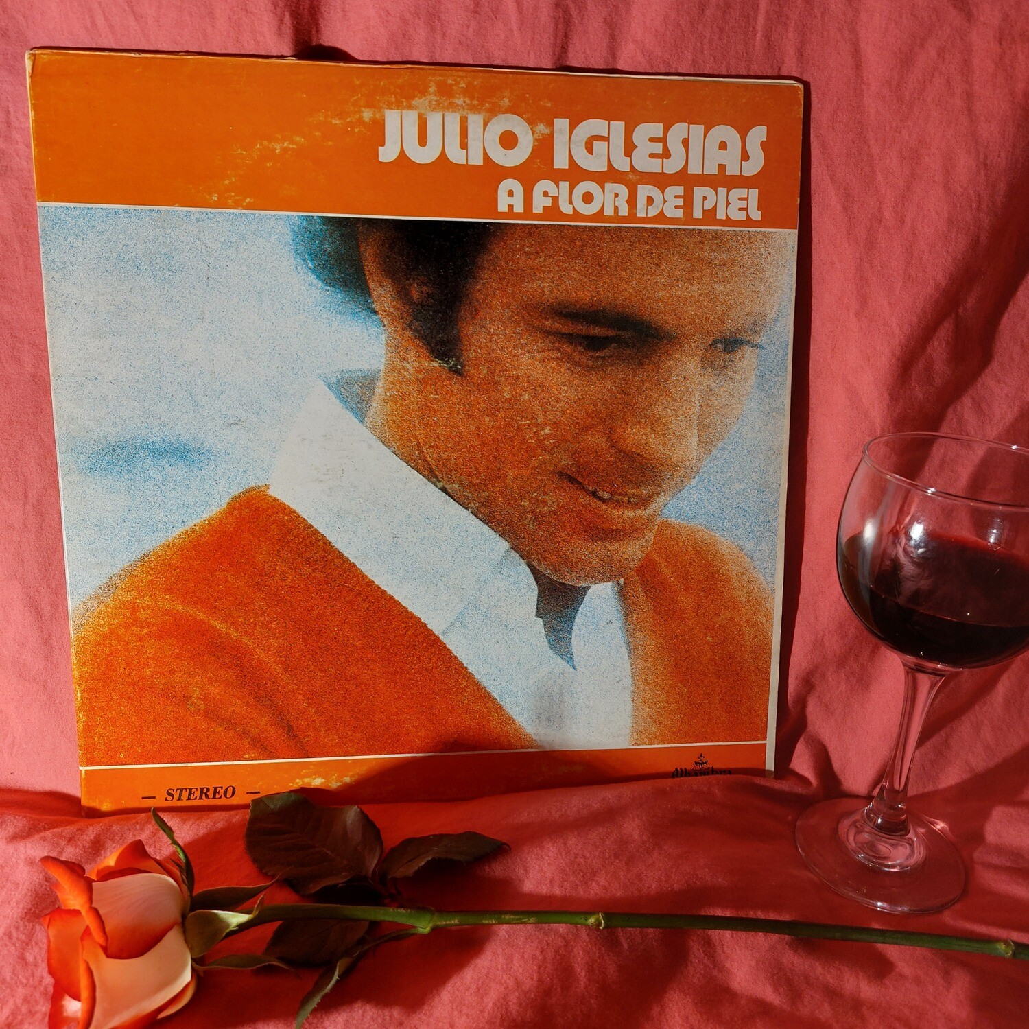 Julio Iglesias - A Flor de Piel (1974)