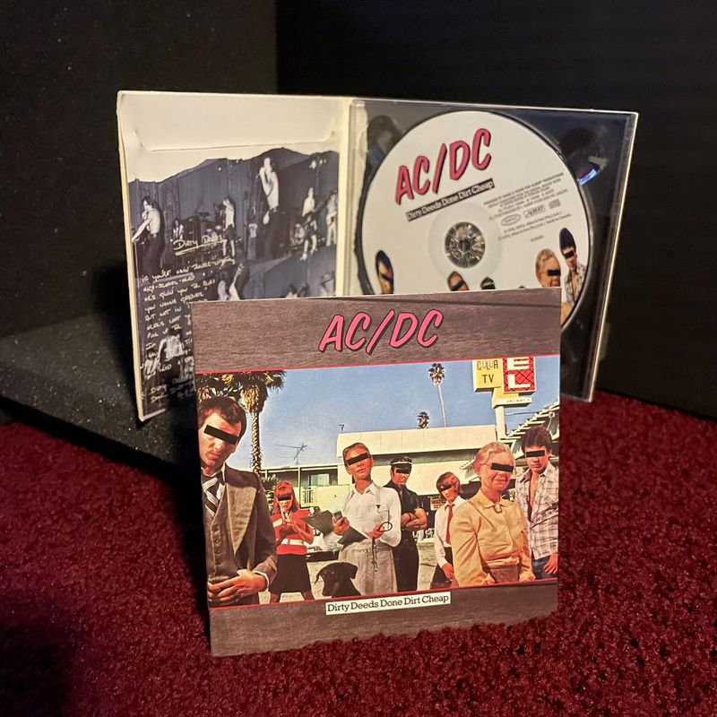 AC/DC - Dirty Deeds Done Dirt Cheap (CD - VINTAGE)
