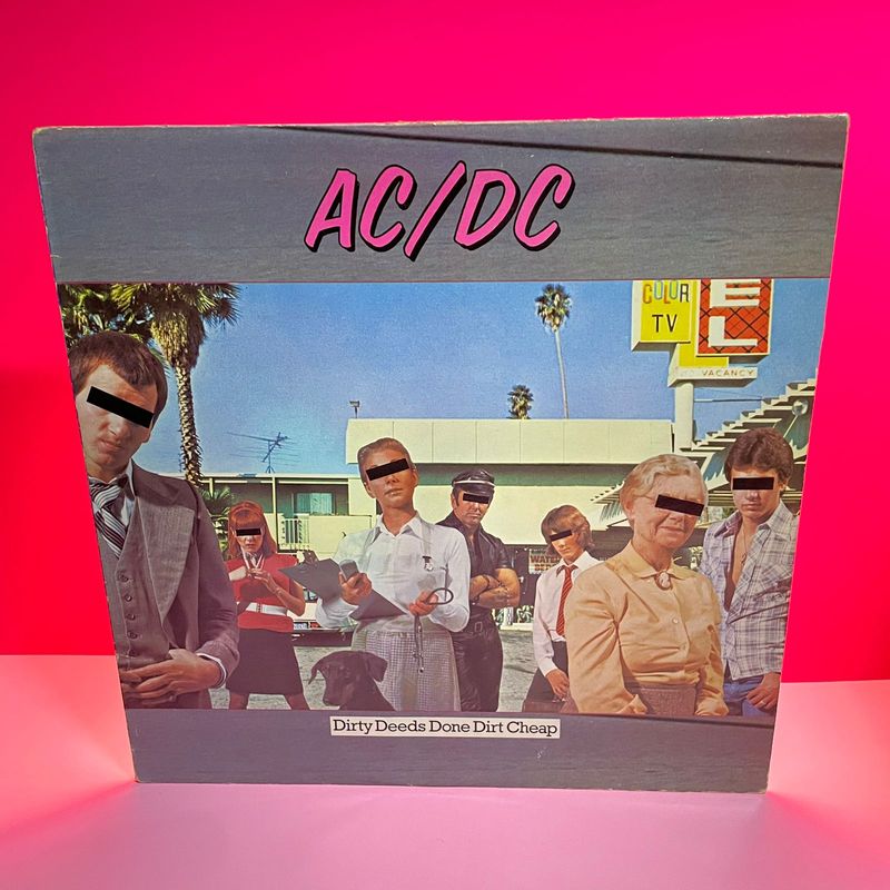 AC/DC - Dirty Deeds Done Dirt Cheap (1976)