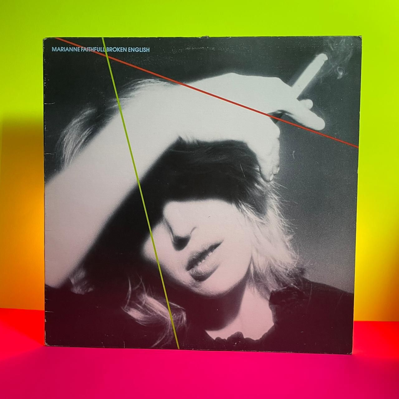 Marianne Faithful - Broken English (1979)