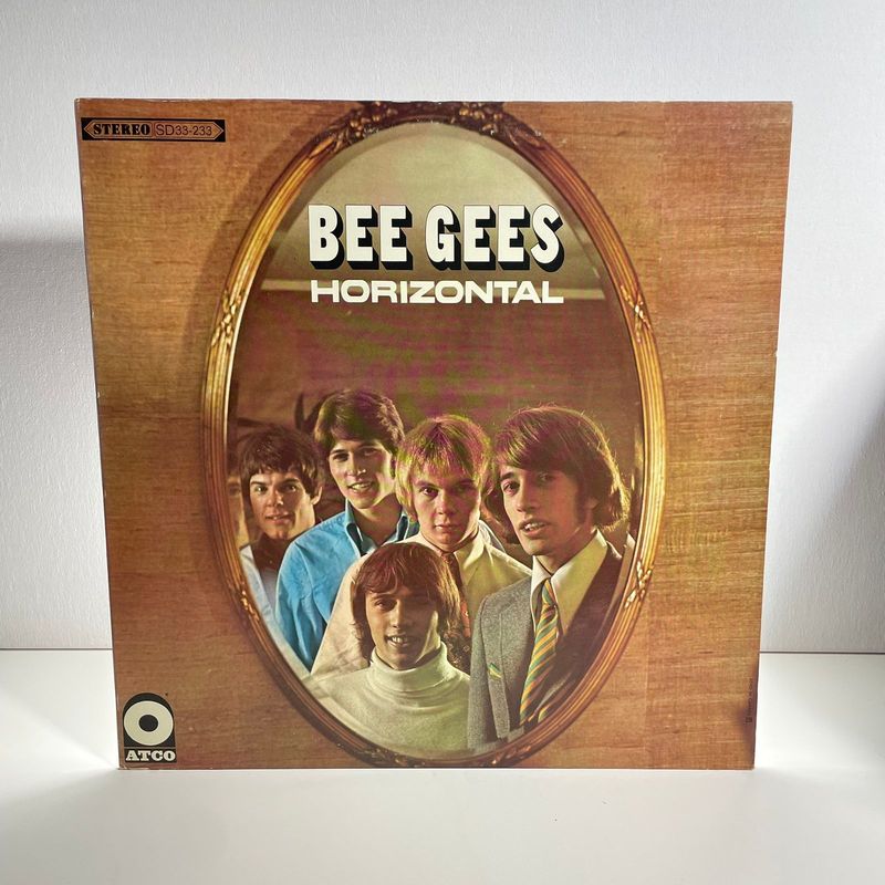 Bee Gees - Horizontal (1968)