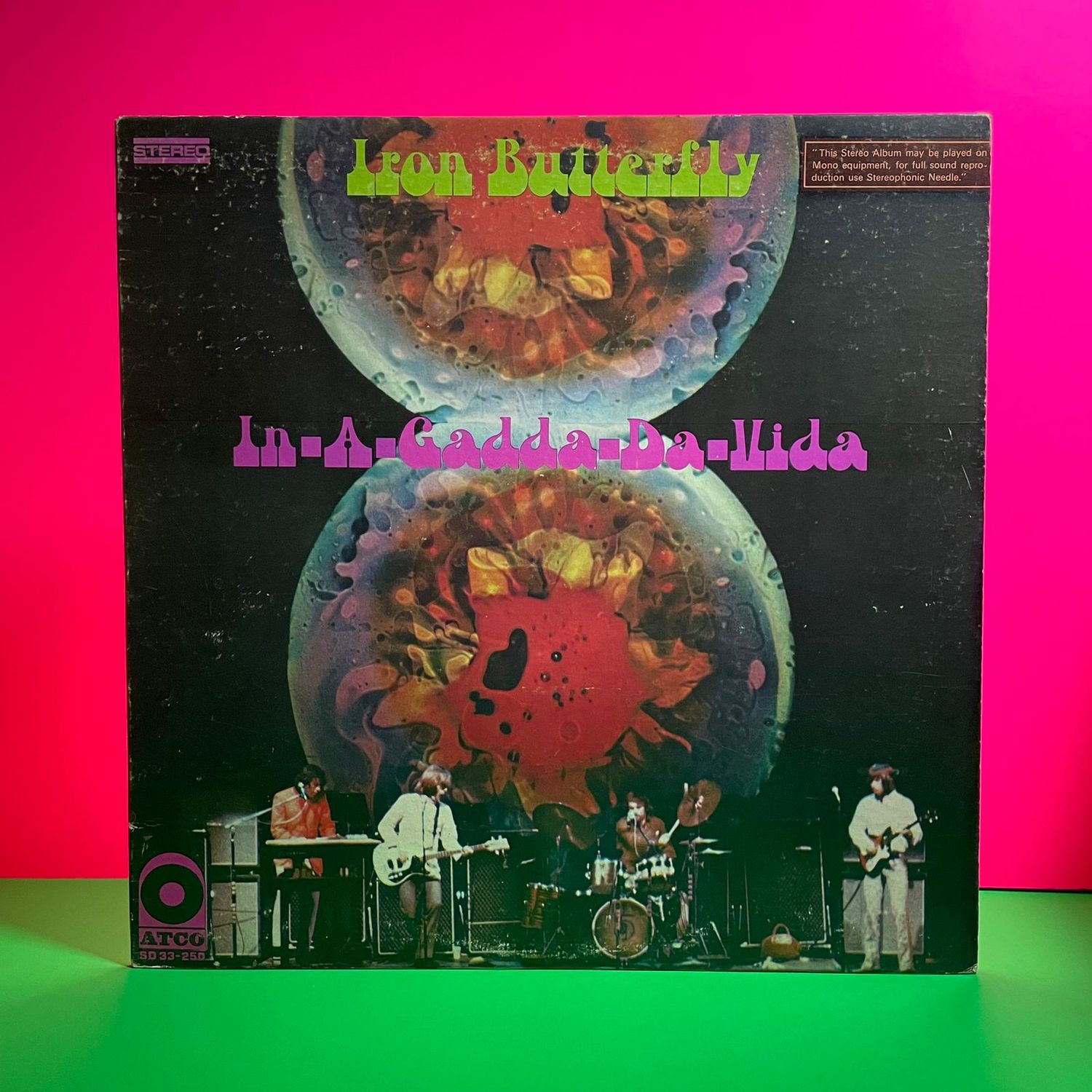 Iron Butterfly - In-A-Gadda-Da-Vida (1968)