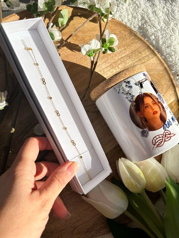 Bracelet Infini “À Contresens” – L’éclat d’un lien éternel en acier inoxydable