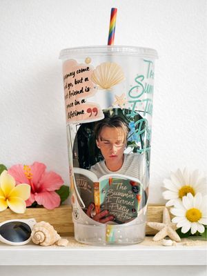 “Pour Belly, Conrad a toujours été le soleil.” – Gobelet personnalisé Summer Vibes 🩵