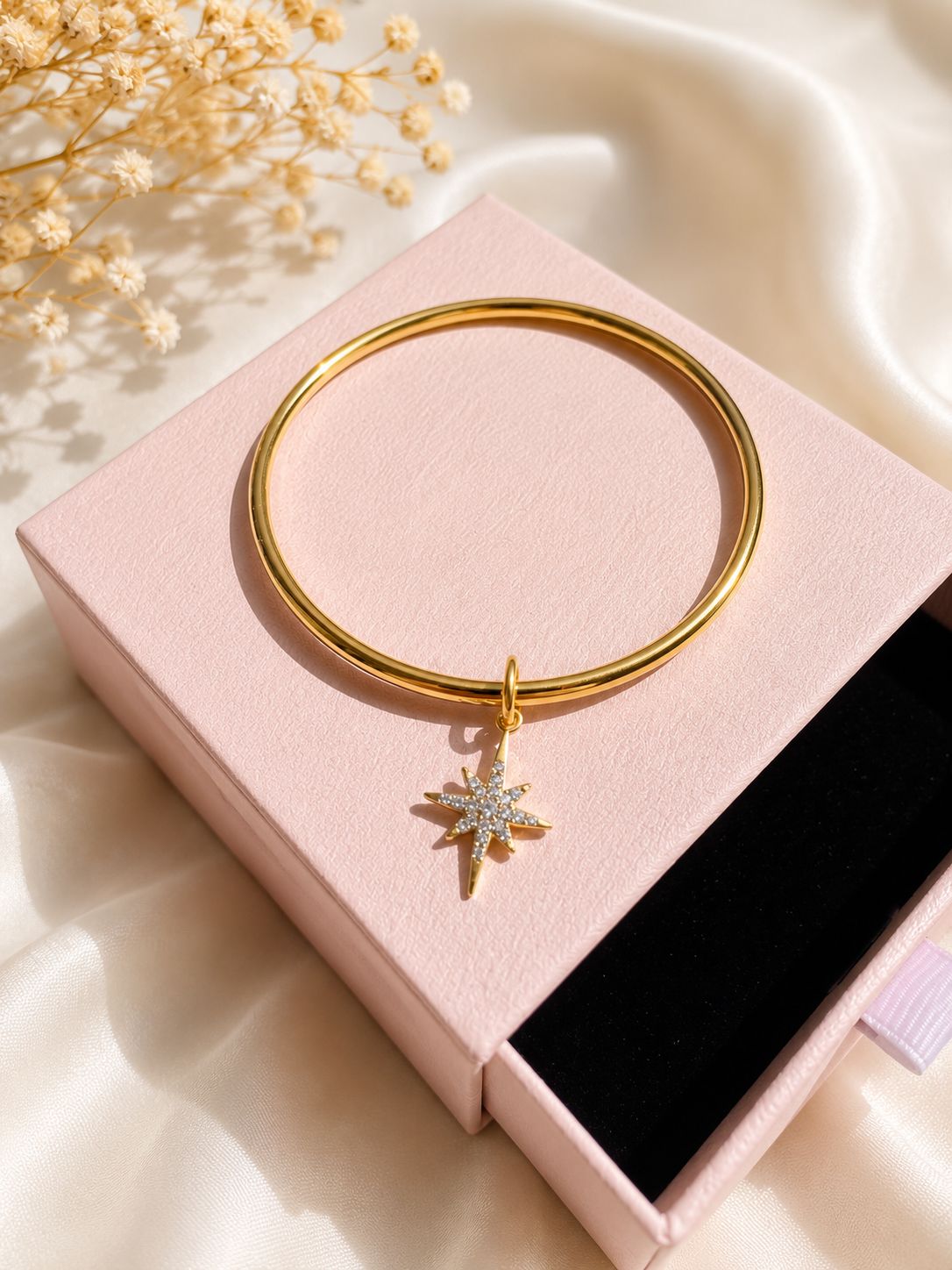 Étoile de Velaris — Jonc personnalisé en acier inoxydable inspiré d’ACOTAR ✨
