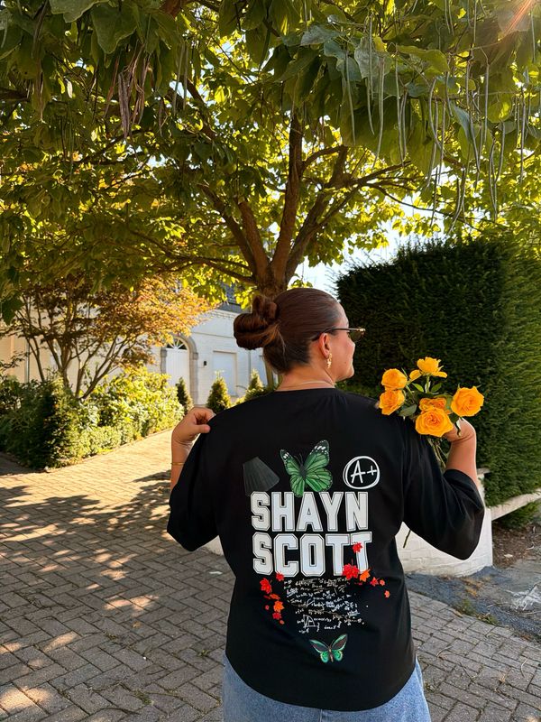 T-shirt Oversize Shayn Scott — Trouble Maker 🍂🦋