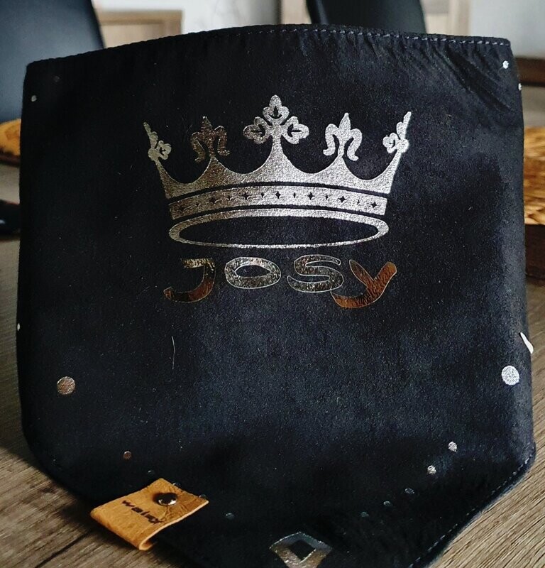 Halstuch schwarz mit Krone in Silber