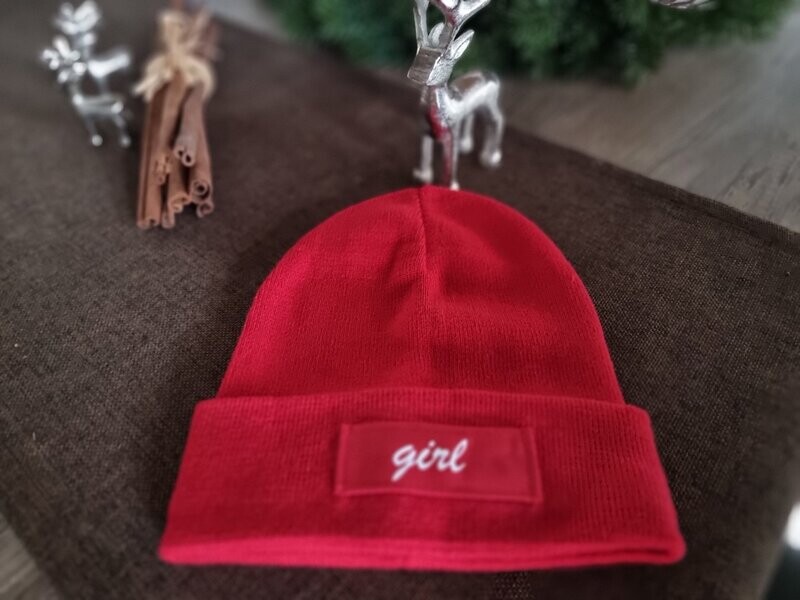 Specialangebot! Wollmütze rot mit dem Aufdruck "girl" + 1 Schlüsselanhänger  mit " girlpower"