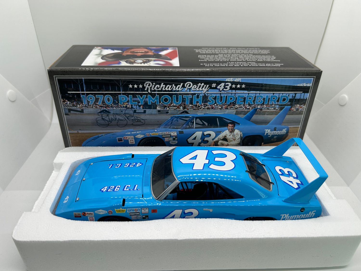 Richard Petty 1970 #43 Superbird 1:24 University of Racing Nascar Diecast