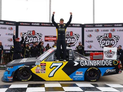 PRE-ORDER - $83 - Kyle Busch 2025 Gainbridge Atlanta 2/22 Race Win 1:24 Color Chrome Nascar Diecast - Truck Series