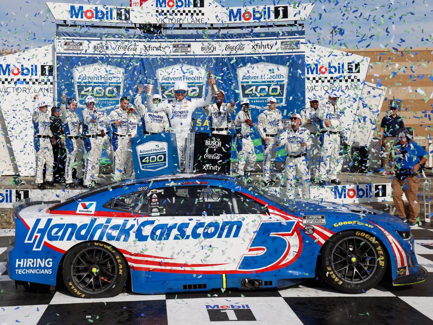 PRE-ORDER - $90 - Kyle Larson 2025 Hendrickcars.com Kansas 5/11/25 Race Win 1:24 Nascar Diecast