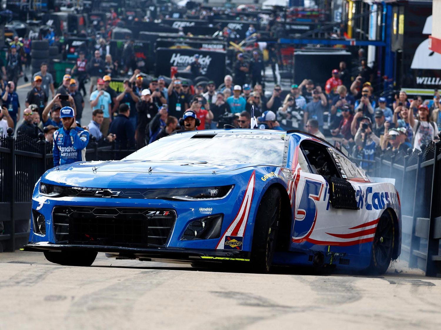 PRE-ORDER - $90 - KYLE LARSON 2025 HENDRICKCARS.COM BRISTOL WIN 1:24 Nascar Diecast