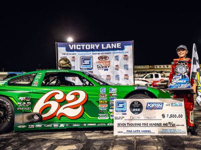 PRE-ORDER - $80 - Keelan Harvick 2025 Hunt Brother&#39;s Pizza Bakersfield 5/31/25 Race Win 1:24 Nascar Diecast
