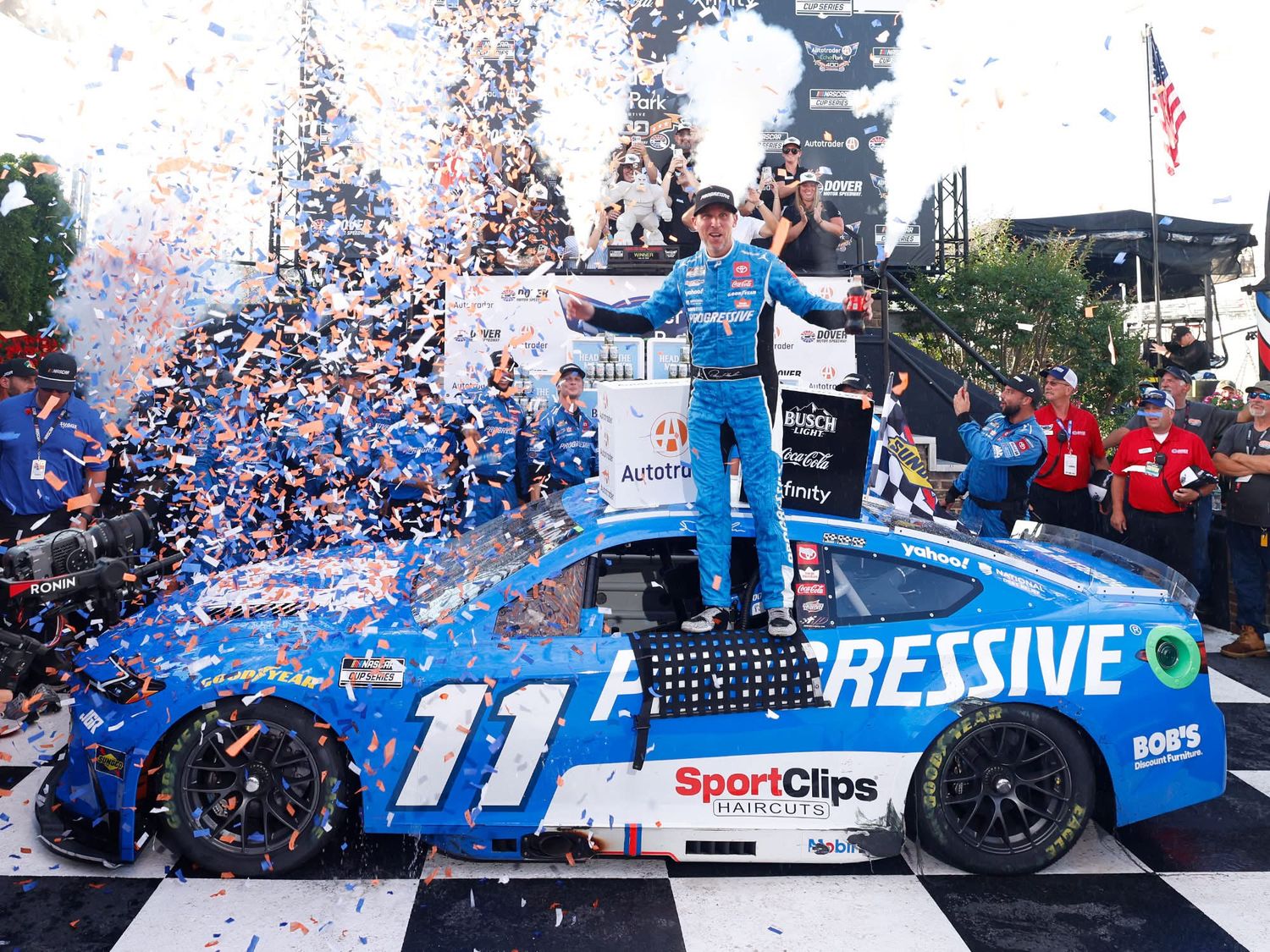 PRE-ORDER - $90 - Denny Hamlin 2025 Progressive Dover 7/20/25 Race Win 1:24 Nascar Diecast