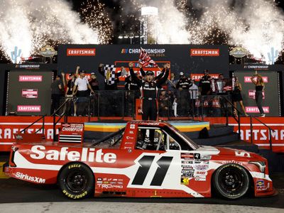 PRE-ORDER - $77 - Corey Heim 2025 Safelite Phoenix Race Win 1:24 Nascar Diecast