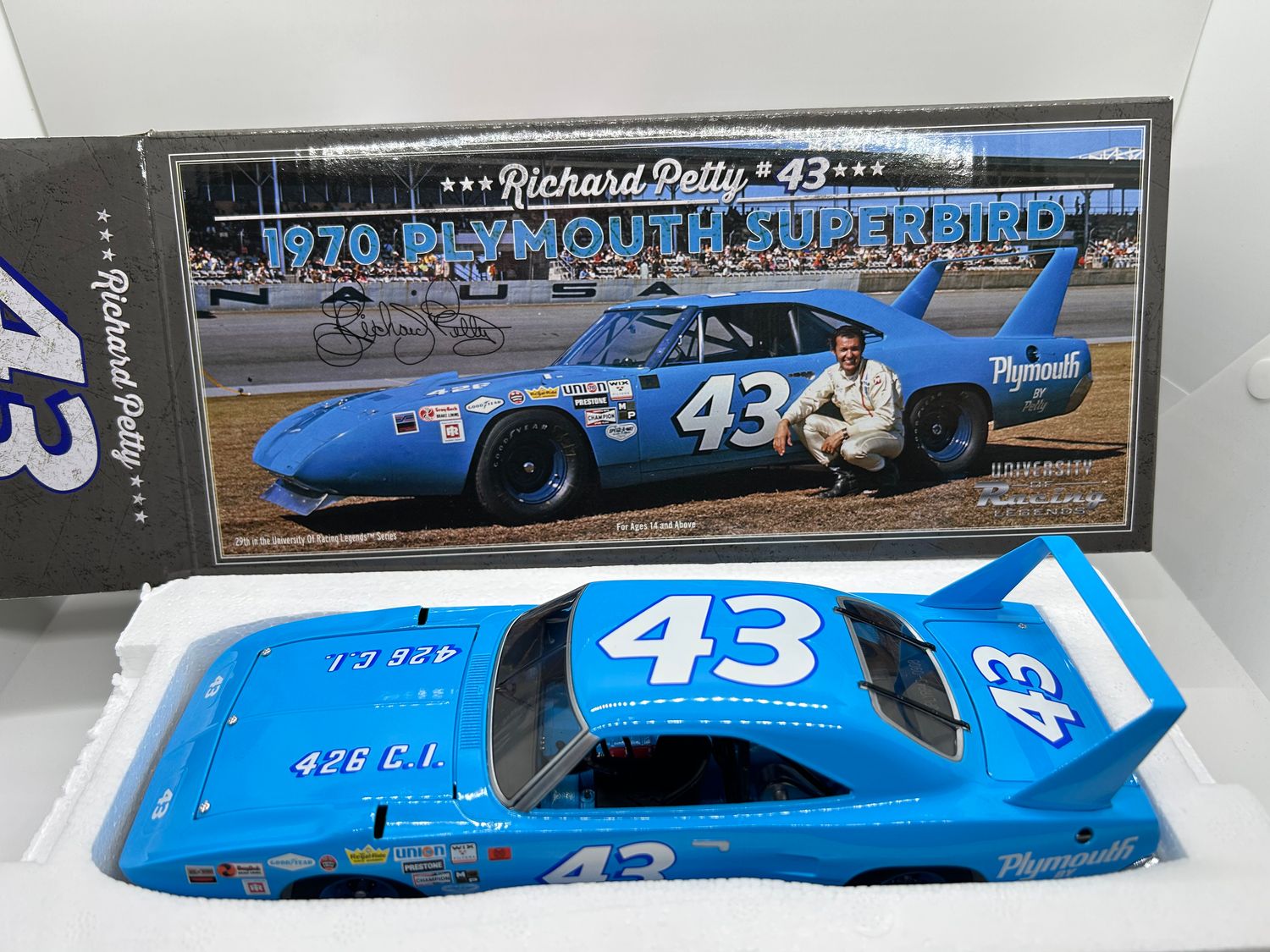 Richard Petty 1970 #43 Superbird 1:24 University of Racing Nascar Diecast